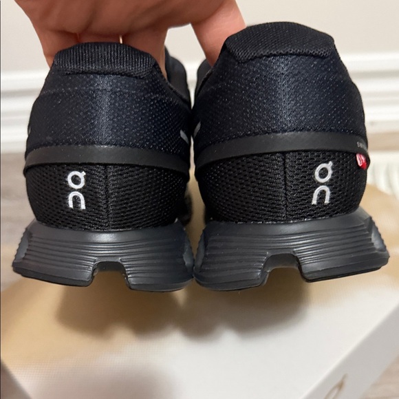 On Running Men's Dark Athletic Shoes - Picture 6 of 10